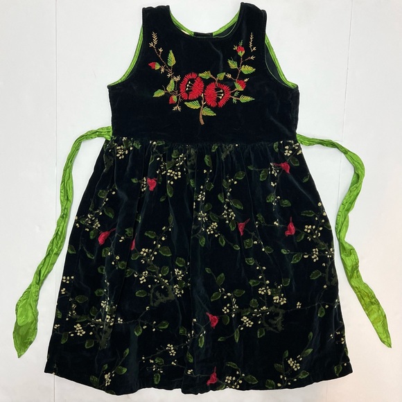 April Cornell Girls 9/10 Black Velvet Floral Embroidered Vintage Flare Dress - Picture 10 of 10